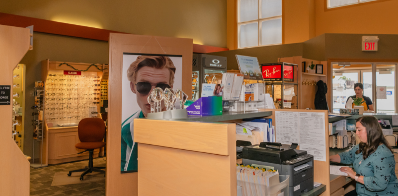 Interior photo of Dr. Bruce Coward & Associates’ office